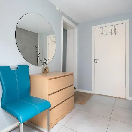 Cathedral & Square - Centre - Sleeps 4 - Wifi