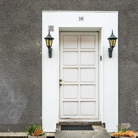 Cathedral & Square - Centre - Sleeps 4 - Wifi Lejlighed Trondheim
