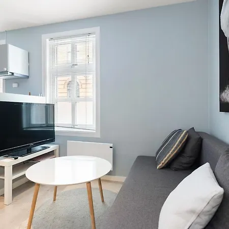 Cathedral & Square - Centre - Sleeps 4 - Wifi Trondheim
