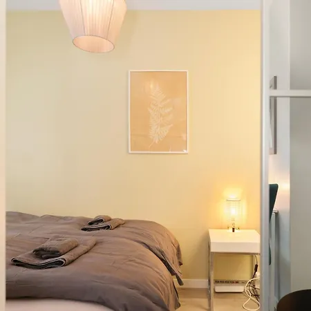 Cathedral & Square - Centre - Sleeps 4 - Wifi *